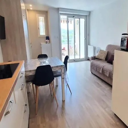 Studio For 2 People Apartment Saint-Raphael (Var)