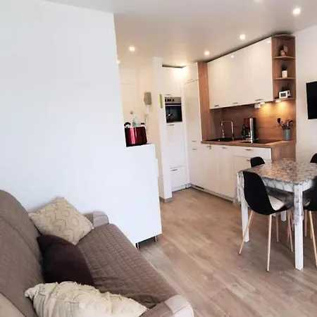 Studio For 2 People